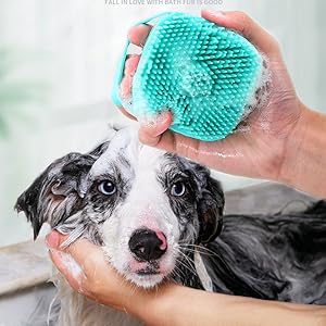 Pet Grooming Bath Massage Brush with Soap and Shampoo Dispenser Soft Silicone Bristle for Long Short Haired Dogs Cats Shower
